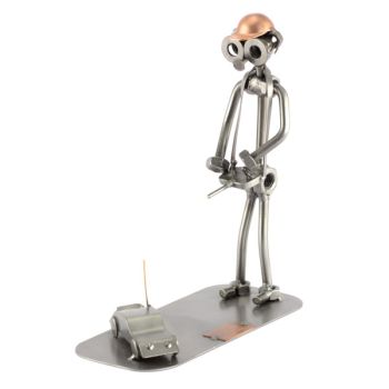 MODELLBAUER MIT AUTO